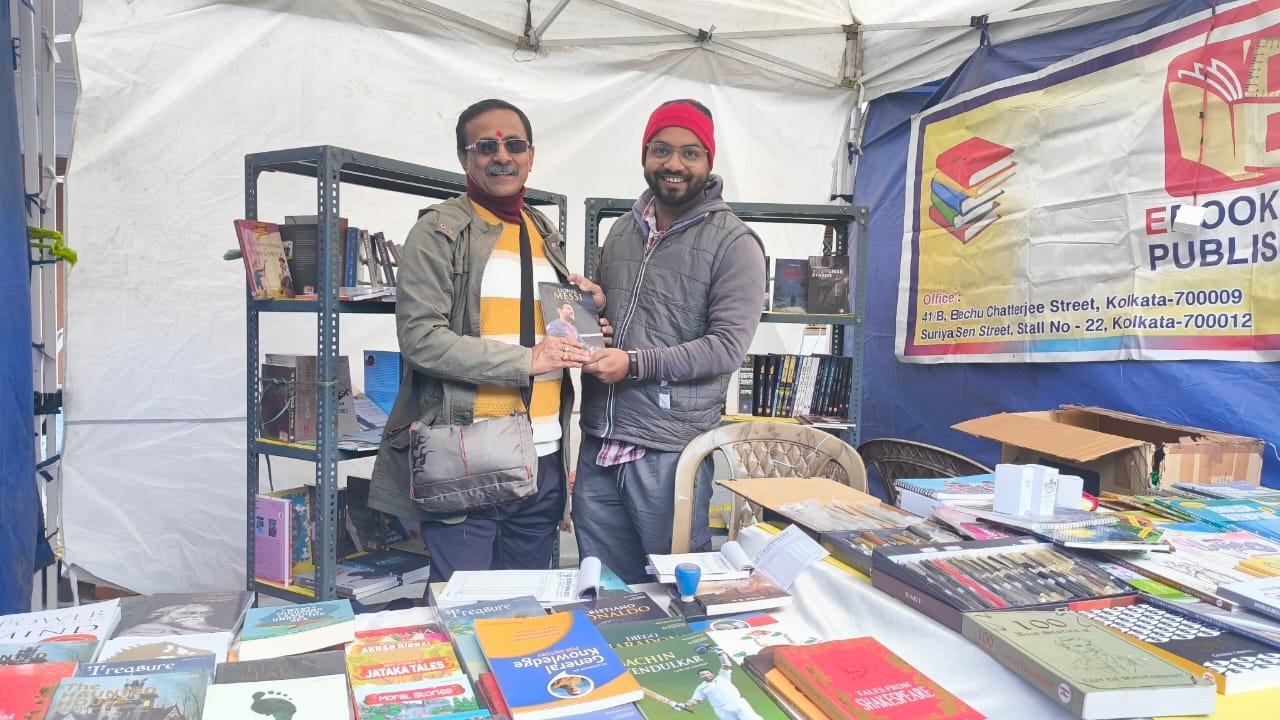 30वें दार्जिलिंग बुक फेयर में ई-बुकलिस्ट पब्लिशर्स का बुक स्टॉल