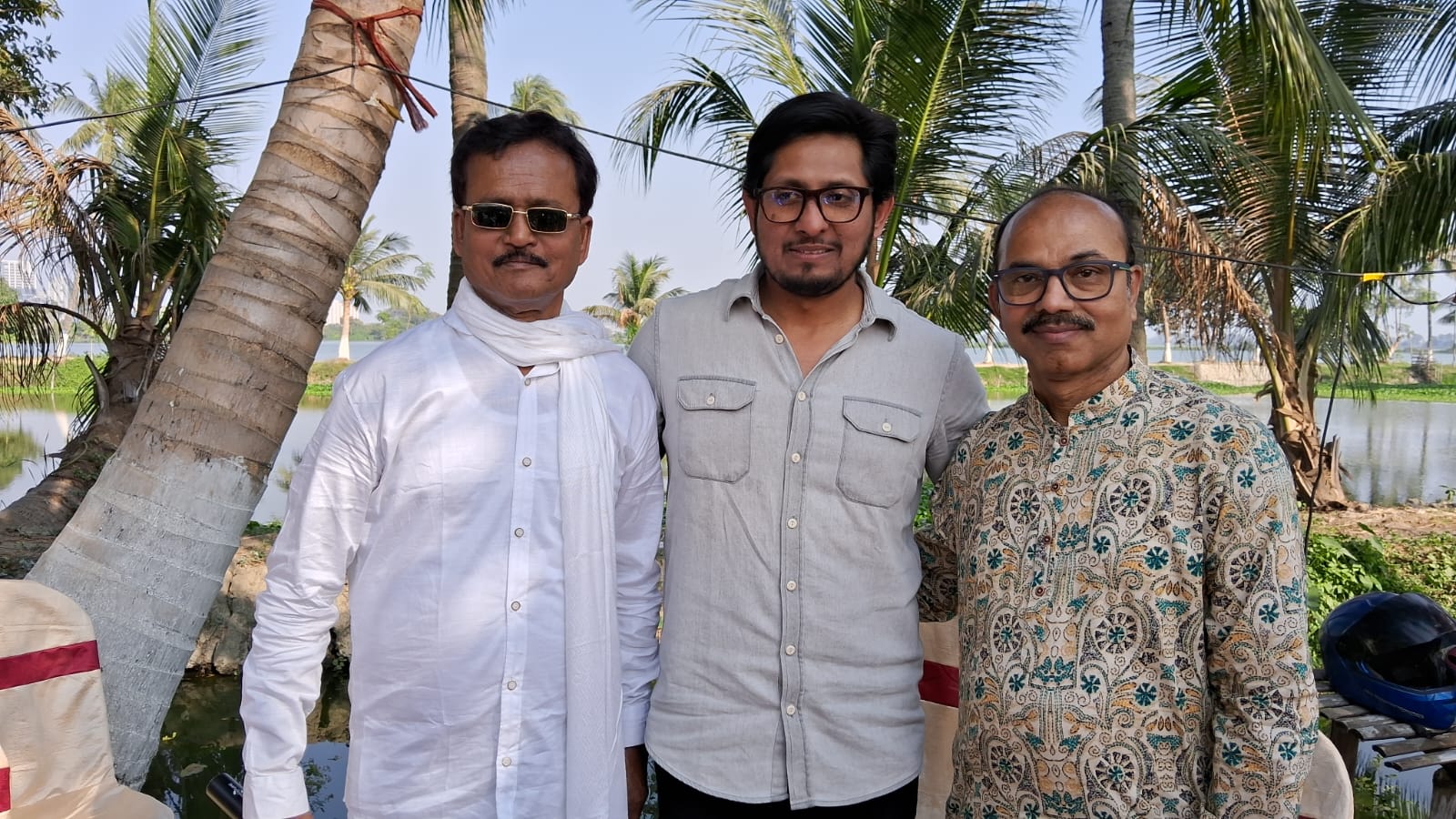 डायरेक्टर बादल सरकार अपनी नई बंगाली फिल्म “वृद्धेर पराश” डायरेक्ट कर रहे हैं